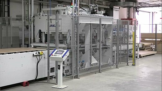 BÜRKLE Pressenanlage für Furniere und Laminate BÜRKLE Pressenanlage für Furniere und Laminate
